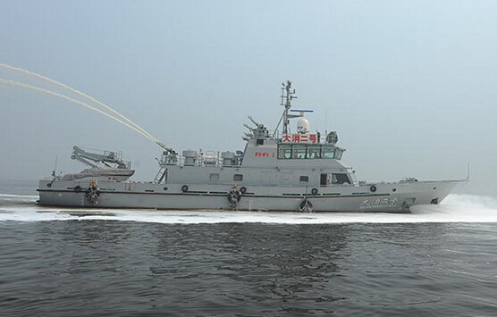 国内最大FI-FI Ⅲ级消防船大连通过海上试航 - 上